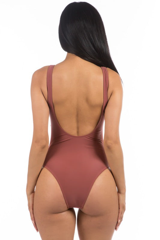 CLASSIC ONE PIECE